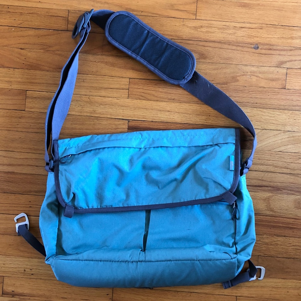 STM Shoulder Bag (NEW)